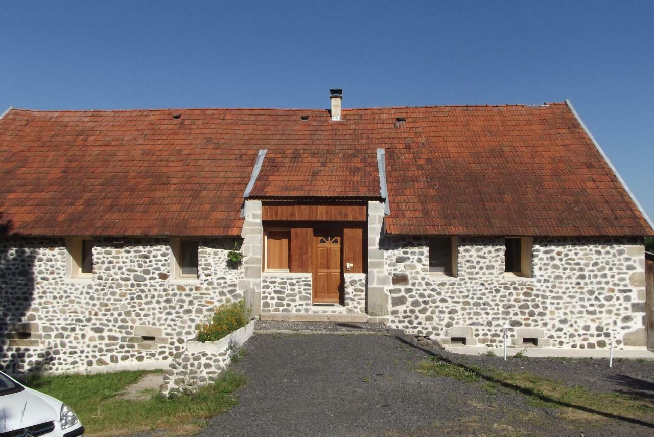 Le Bon Air Est Dans Le Pre Apartment Champagnac  Exterior photo